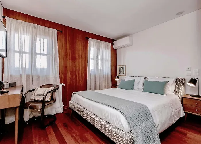 Charming Bonfim Penthouse * 포르투